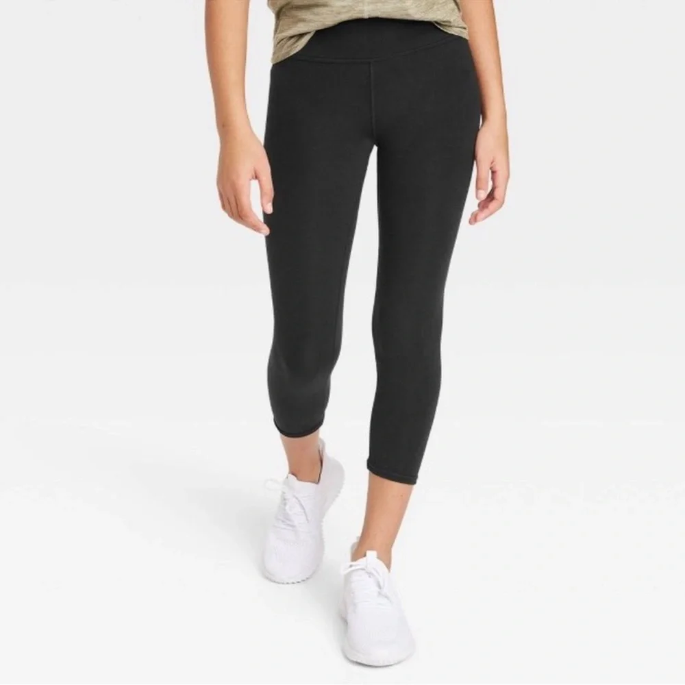 All in Motion Girls' Core Cropped Leggings - Black size XL (14). NWT